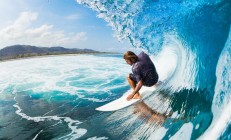 九游娱乐首页-武切维奇全能统治禁区，公牛团队压制骑士展现实力差距