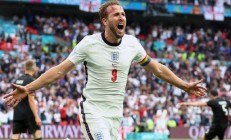 九游体育平台-关于强队遭遇连败，热议教练战术能否扭转颓势的信息