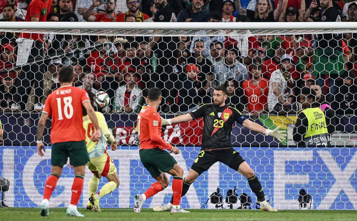 英格兰队在备战比赛中遭遇失败 英格兰队在备战比赛中遭遇失败