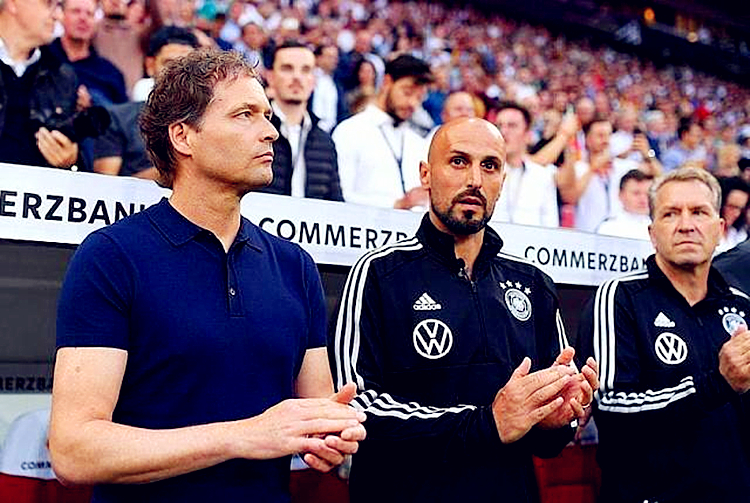 蟒蛇队表现抢眼,实现客场一战获胜的简单介绍 蟒蛇队表现抢眼,实现客场一战获胜的简单介绍