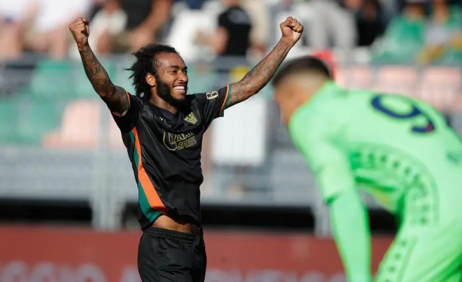 关于热那亚遭受伤病困扰,战绩节节下滑的信息 关于热那亚遭受伤病困扰,战绩节节下滑的信息