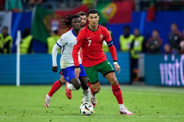 包含后防稳固犀利反击,球队晋级下一轮淘汰赛的词条 包含后防稳固犀利反击,球队晋级下一轮淘汰赛的词条