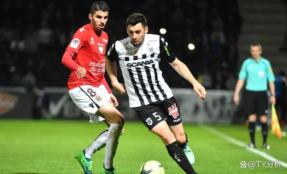 包含里尔客场击败昂热,领跑法甲积分榜的词条 包含里尔客场击败昂热,领跑法甲积分榜的词条