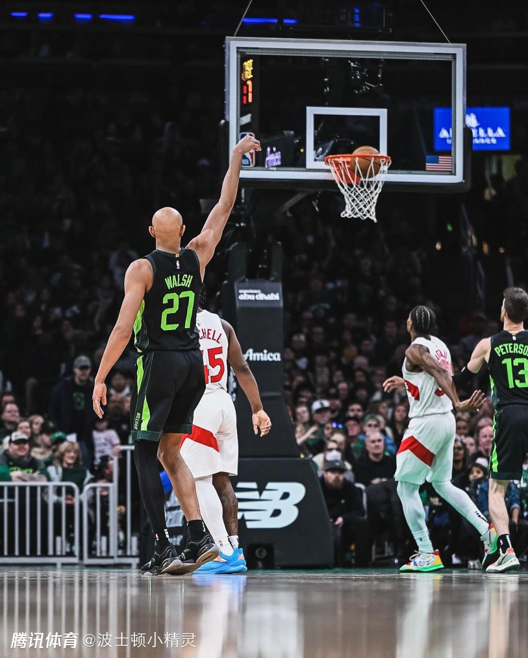 凯尔特人队在主场取得连胜,主场作战氛围浓厚 凯尔特人队在主场取得连胜,主场作战氛围浓厚