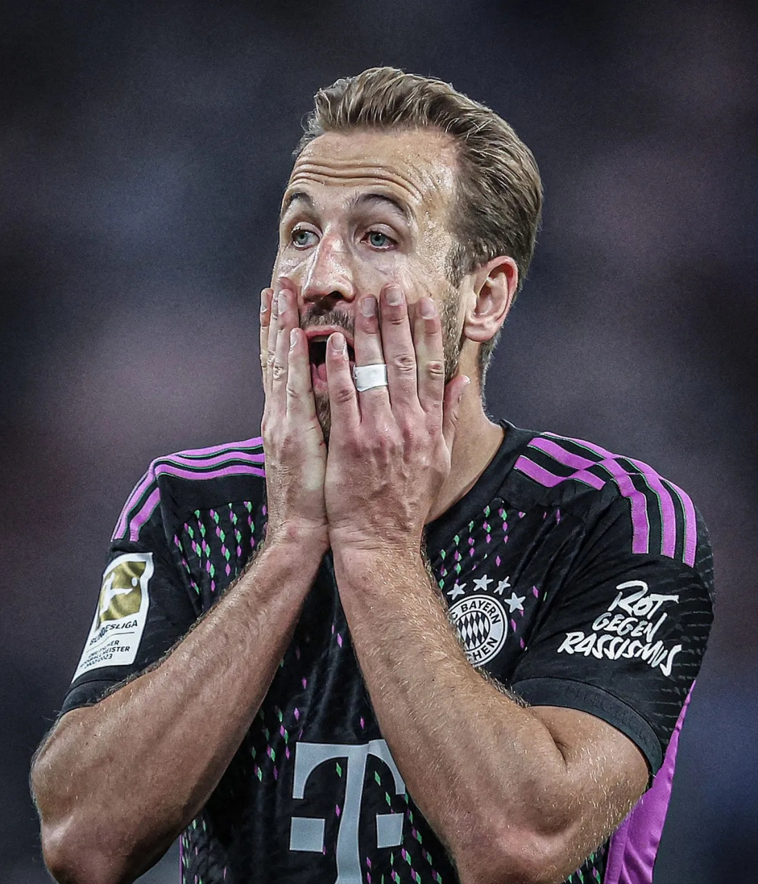 关于拜仁慕尼黑憾负热刺,陷入晋级危机的信息 关于拜仁慕尼黑憾负热刺,陷入晋级危机的信息