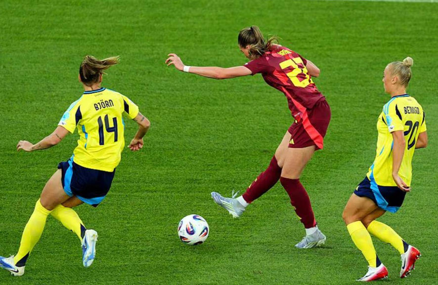 包含法国女足一锤定音德国,晋级俄罗斯杯四强的词条 包含法国女足一锤定音德国,晋级俄罗斯杯四强的词条