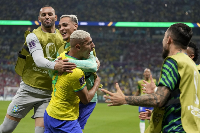 关于联合国之战再次进行：巴西队飒爽登场的信息