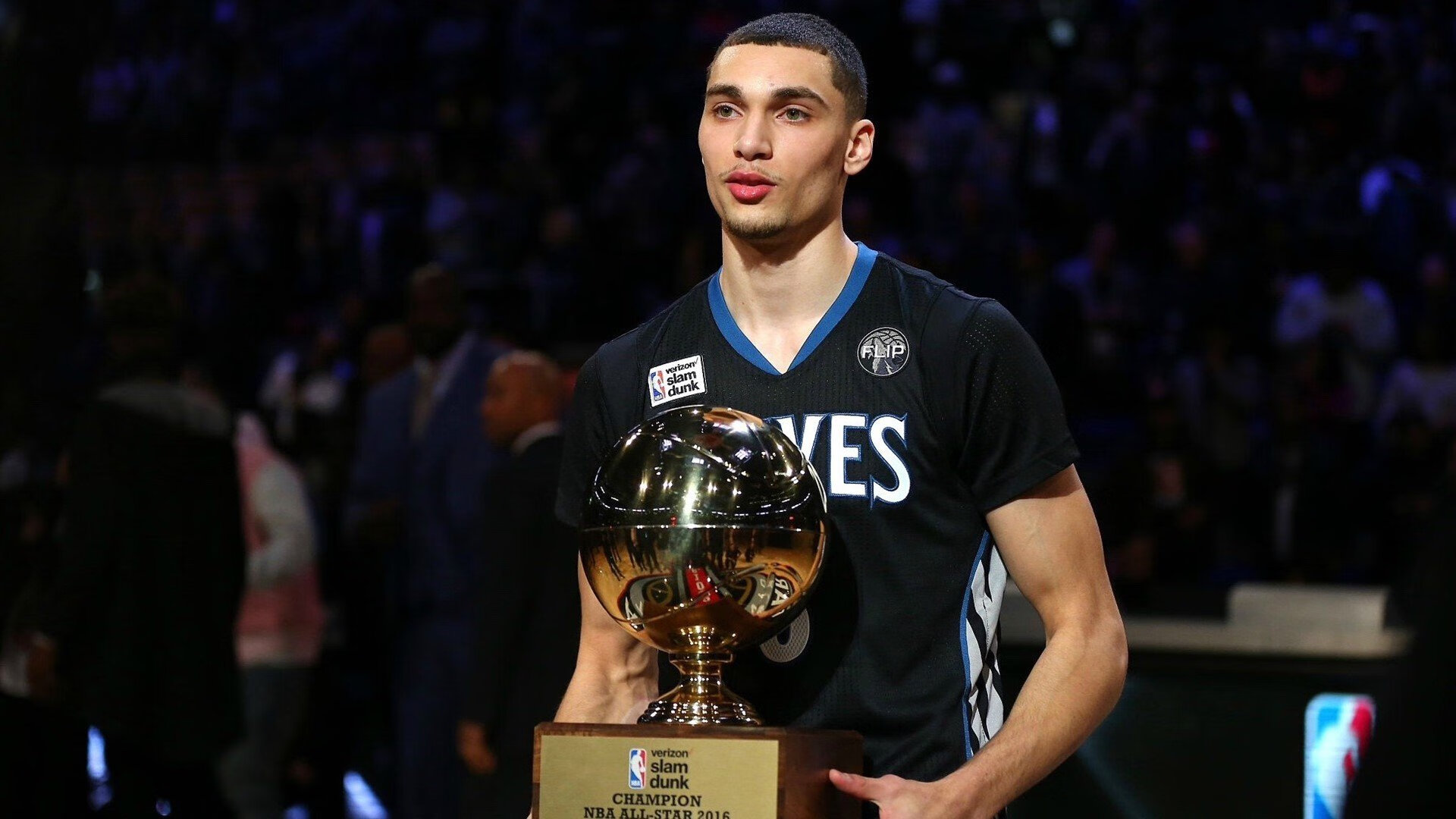 布克关键回合不手软,掘金封锁公牛,一场战术与意志的较量