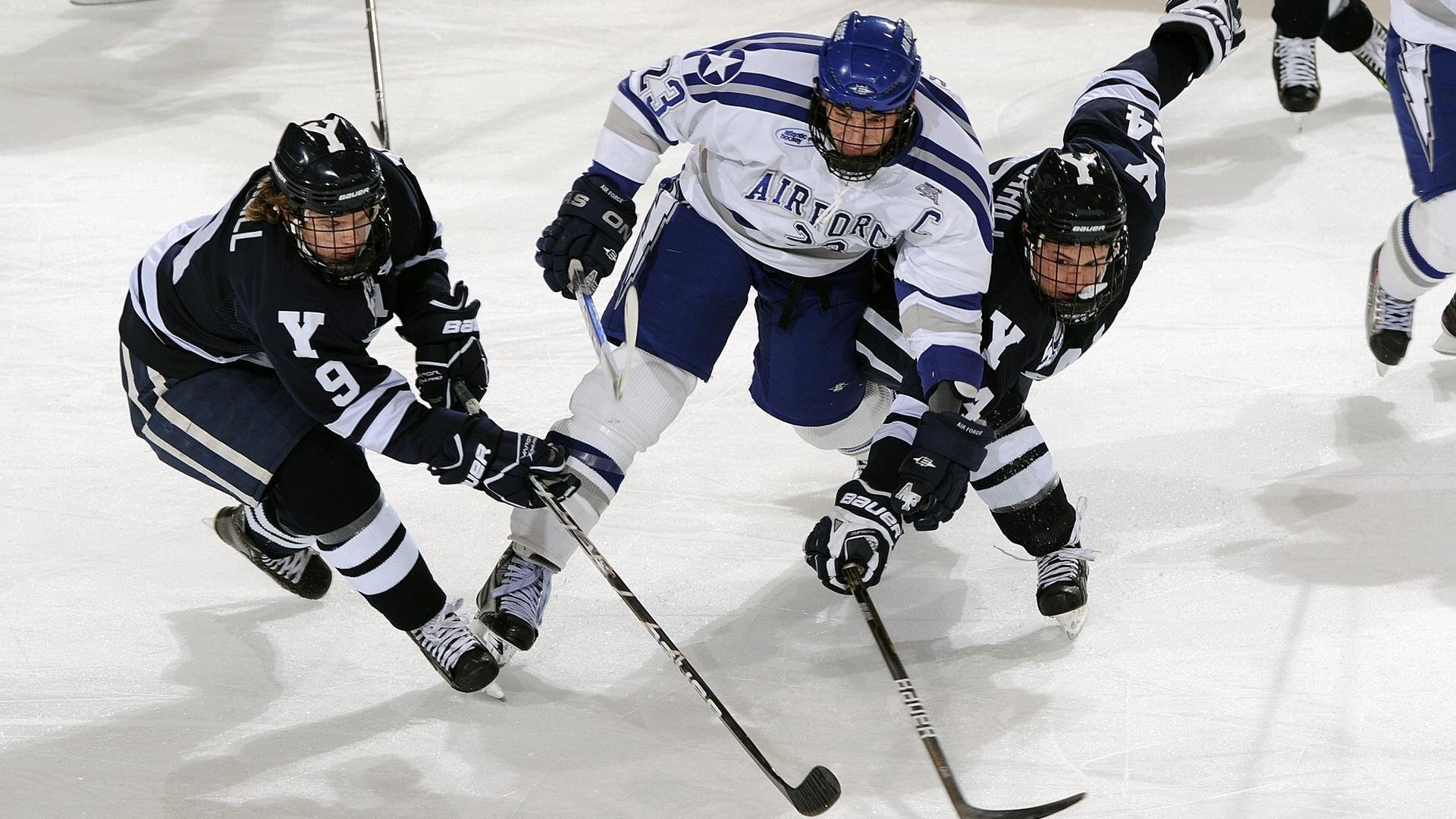 迪马利亚,在亚特兰大的钢铁丛林与曼城的蓝色洪流之间,他是唯一的支点